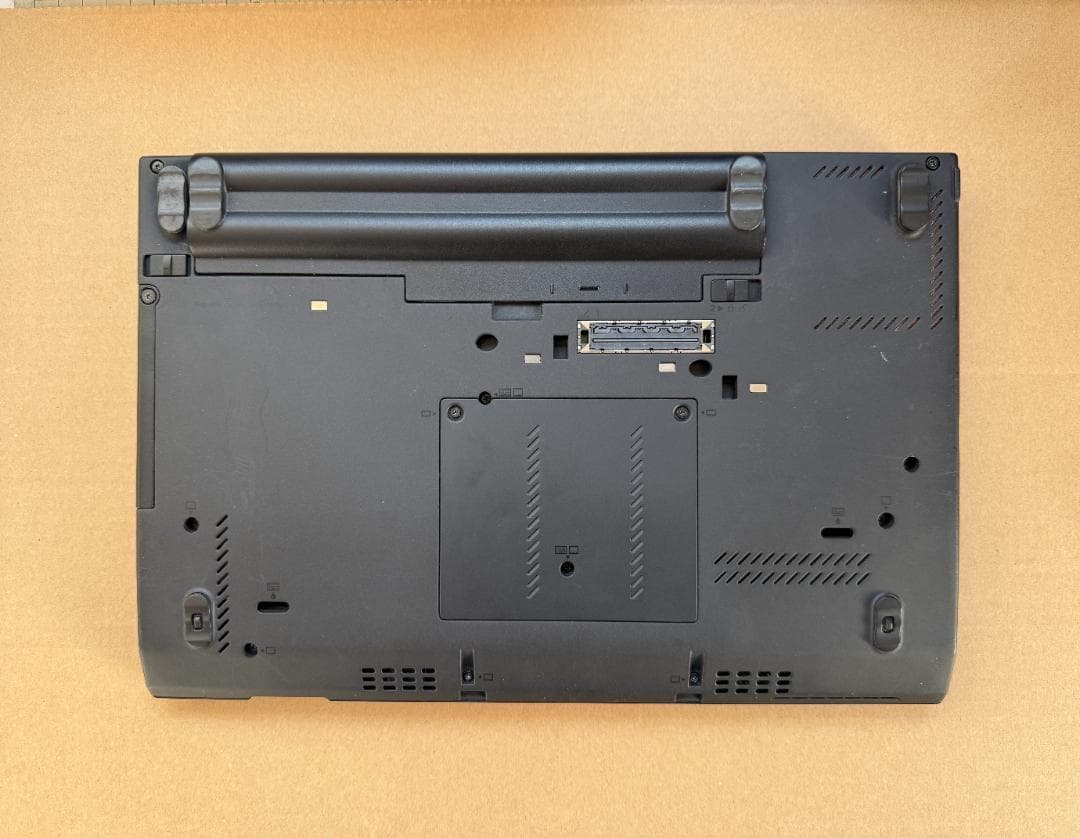 Lenovo ThinkPad X230 本体