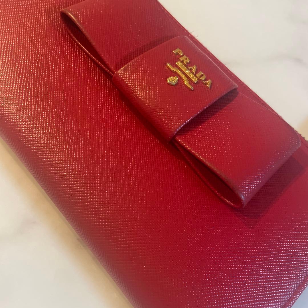 プラダ　リボン　長財布　ゴールド金具　赤　サフィアーノレザー
