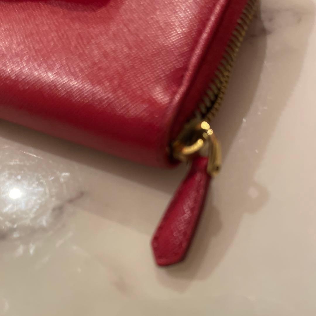 プラダ　リボン　長財布　ゴールド金具　赤　サフィアーノレザー