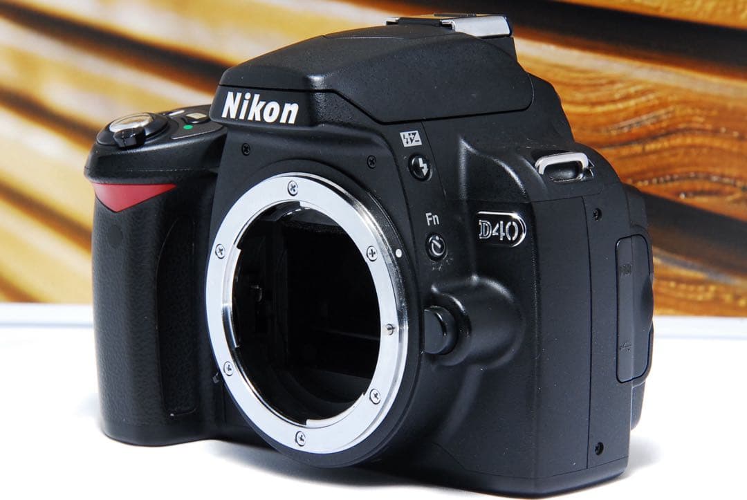 ⭐️美品⭐️Nikon D40 一眼レフ フルセット スマホ転送　SNS エモい