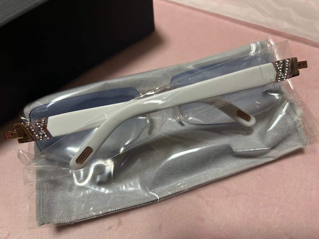 GACKT 着　vartix サングラス　新品未使用