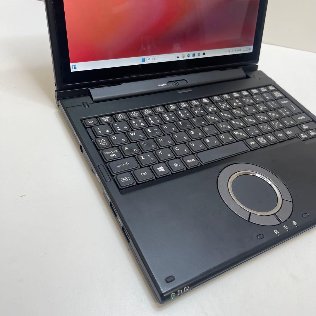 #150 パナソニック CF-XZ6 2in1 i5-7300U 8GB 256
