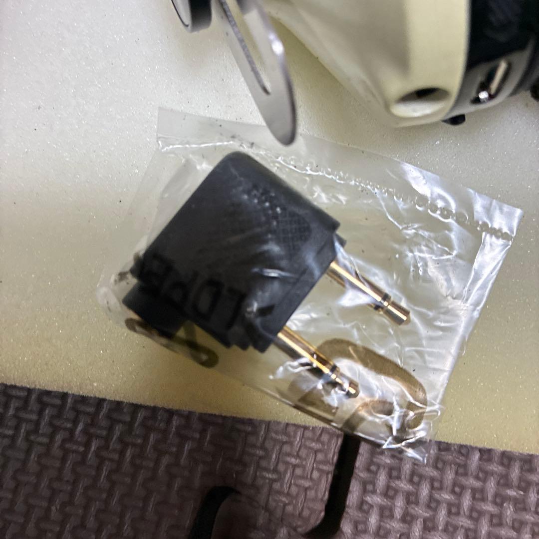 ‼️新品未使用品‼️SENNHEISER MOMENTUM On-Ear Ivory