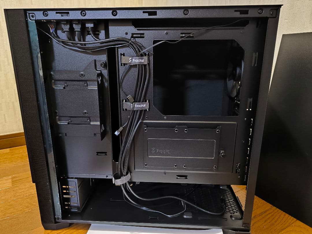 Fractal Design Pop Silent Black PCケース