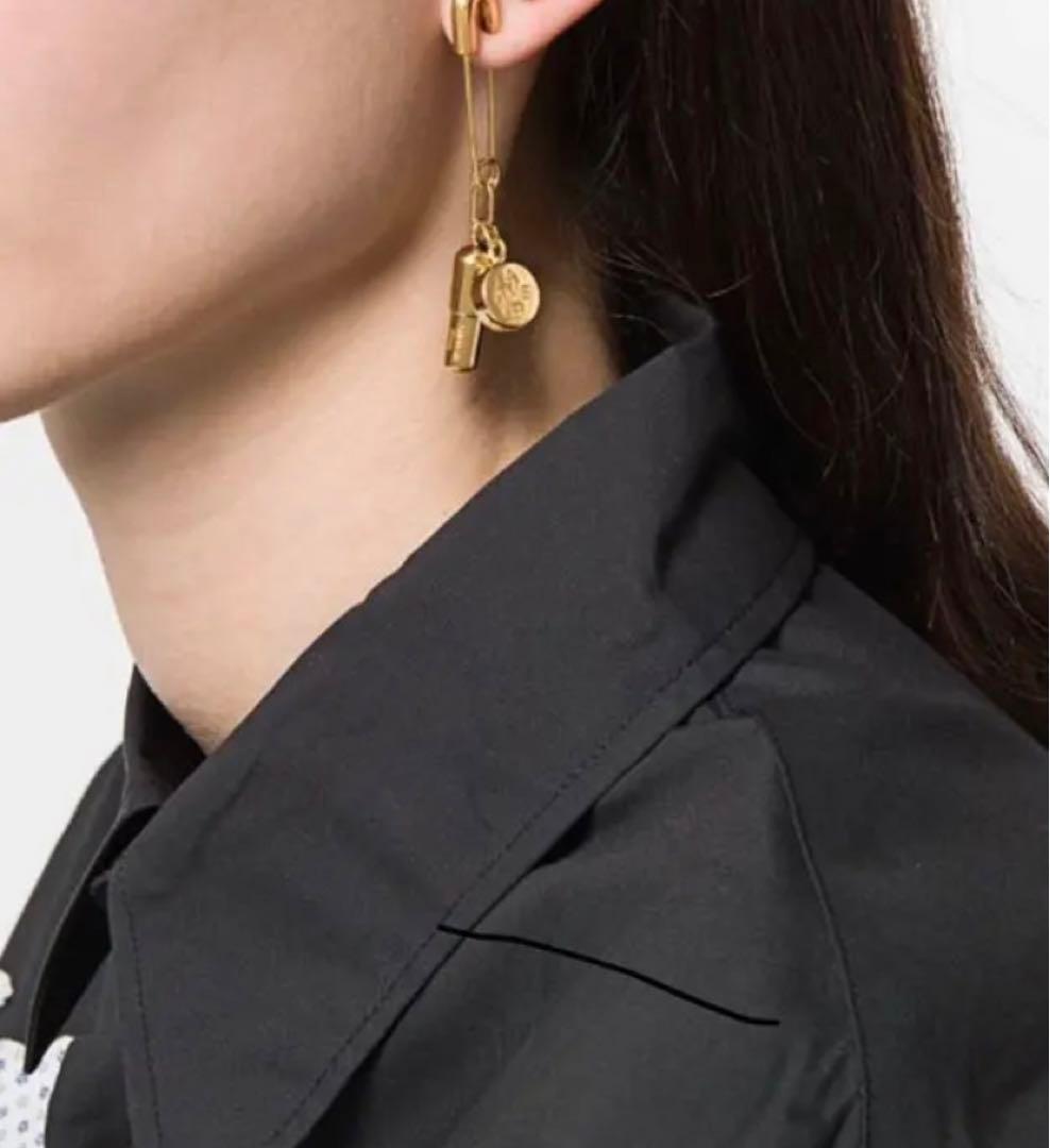 アンブッシュ　ピアス