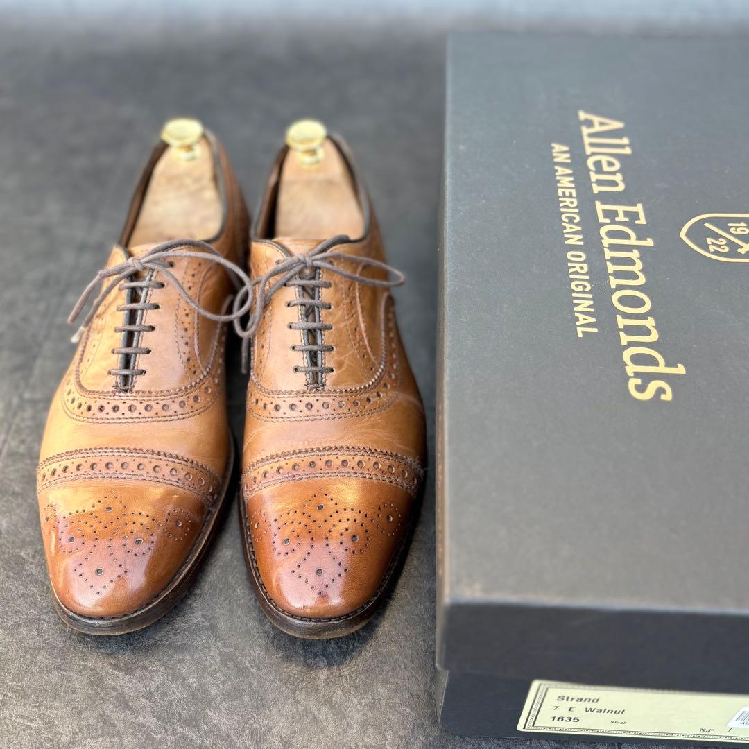 米国名門《Allen Edmonds》名作セミブローグStrand 7E