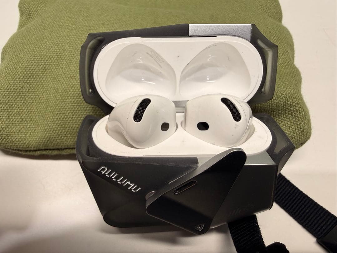 Apple AirPods4ノイズキャンセリング付