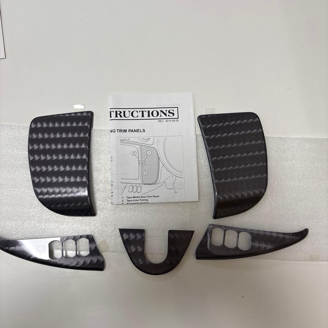 鴨*ん様 バイク 外装トリムパネル グロスブラック