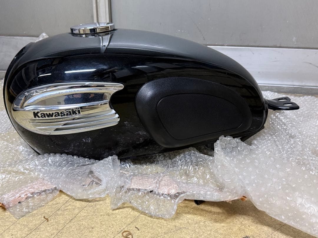 W650 純正タンク ブラックW400 W800