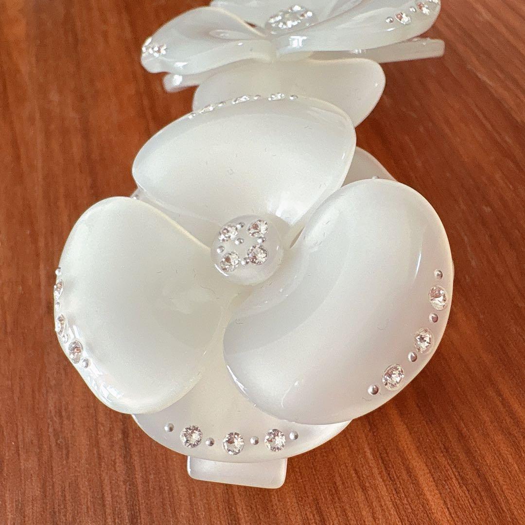 ALEXANDRE DE PARIS カメリア ホワイト 双子カメリア バレッタ