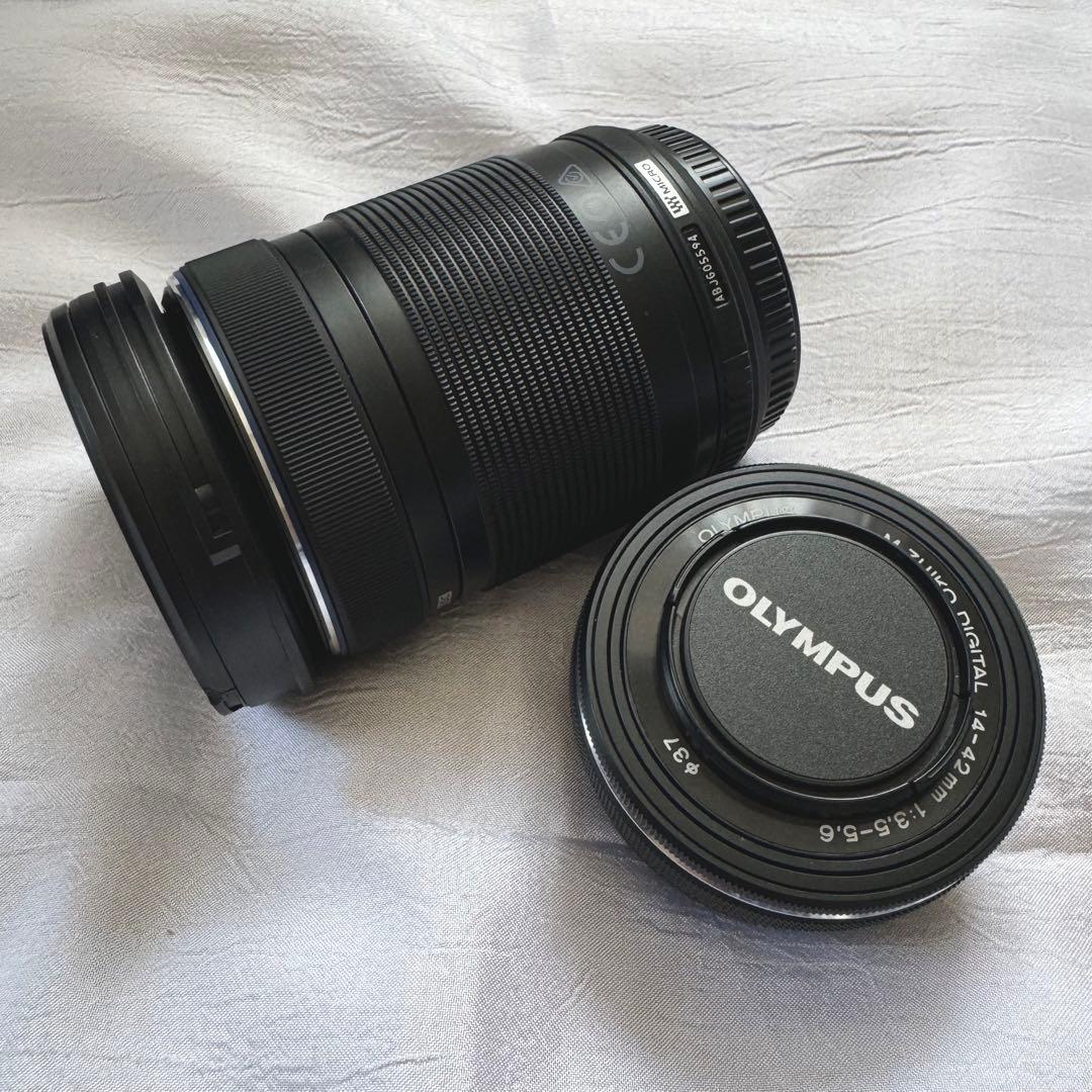 【最終値下げ】オリンパスOM-D E-M10 MarkIIIキット＆バッテリー他