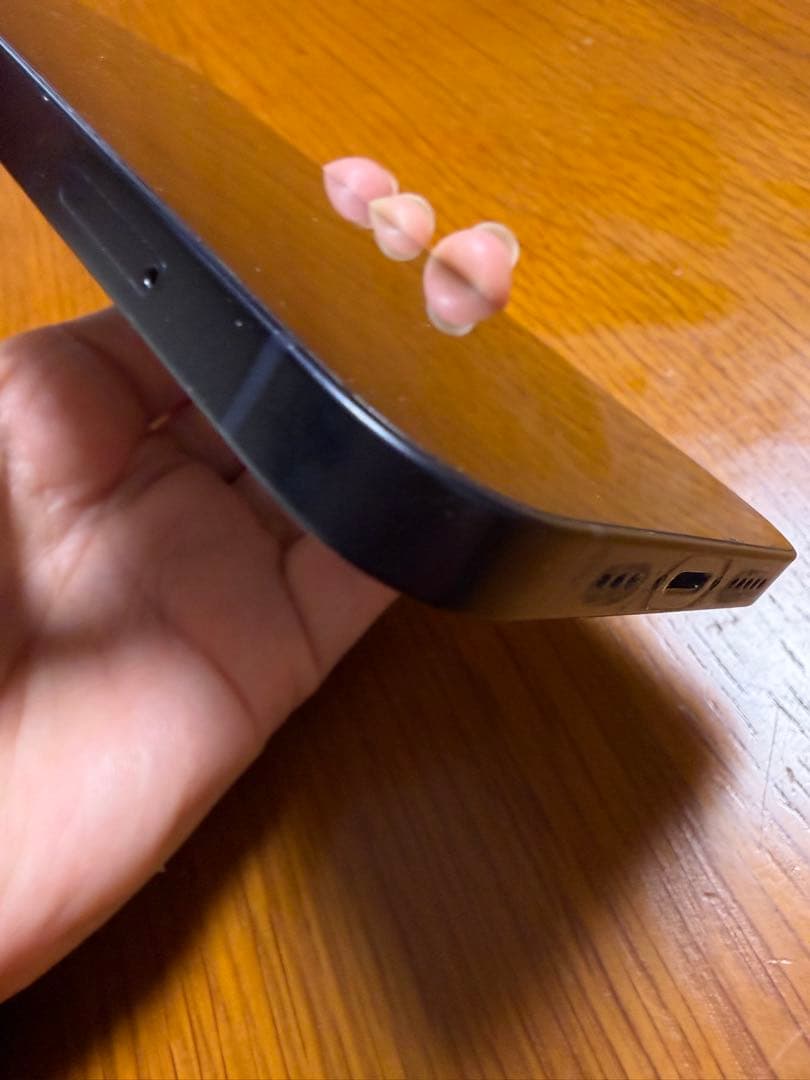 iPhone 12 64GB [ブラック]