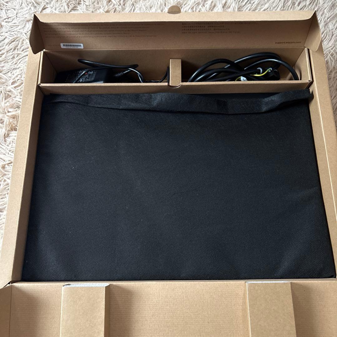 Wacom Cintiq 16 液タブ DTK1660K1D スタンド付き