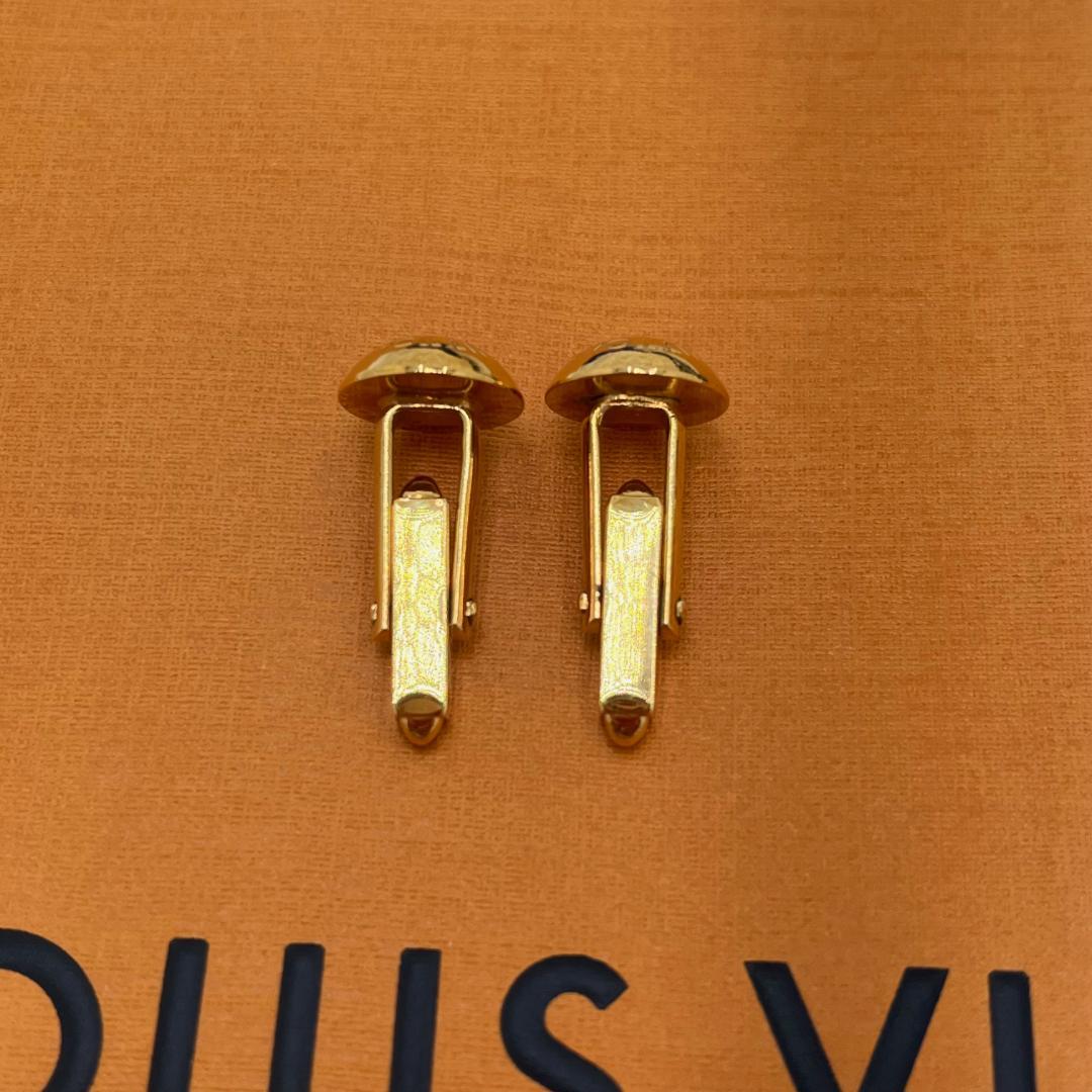 美品✨　ルイヴィトンlouis vuitton カフリンクス　カフス　ケース付き