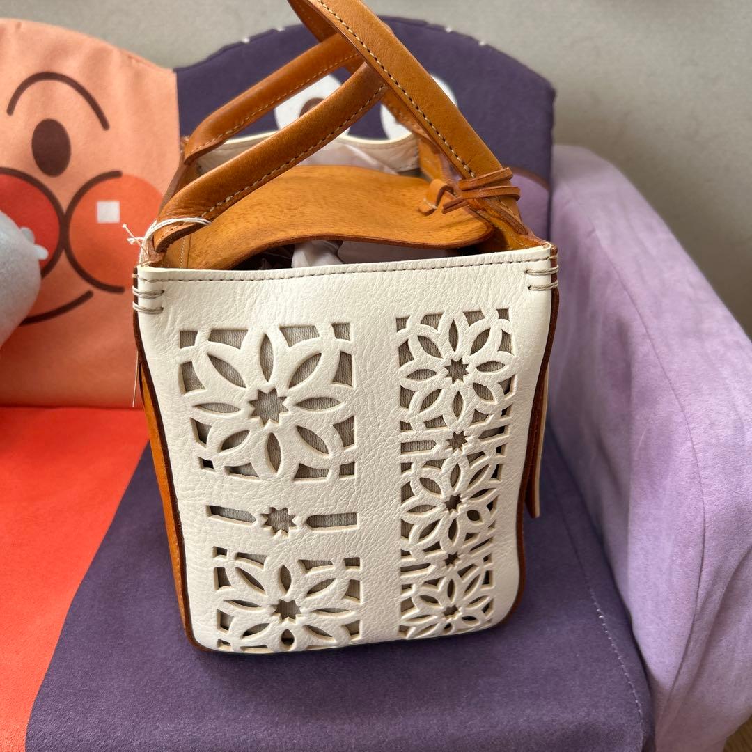 じ*こ様 genten カットワークハンドバッグ