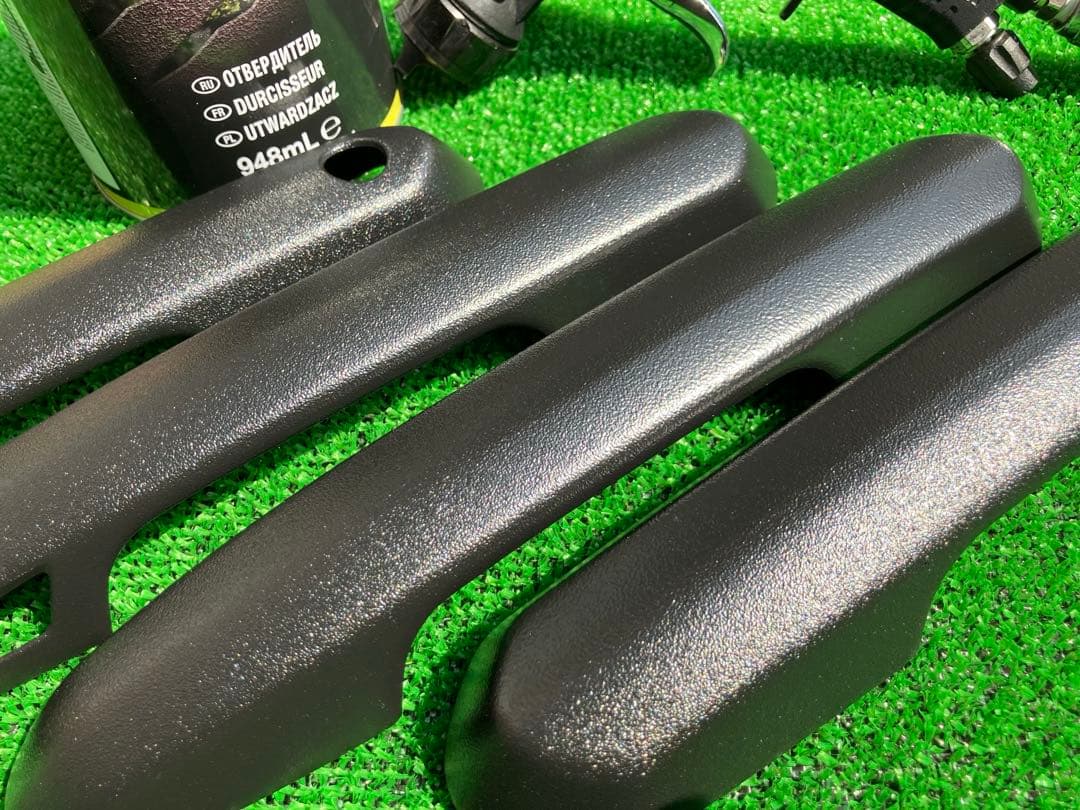 トヨタrav4 (50系)ドアバンドルカバー本物ラプターライナー塗装