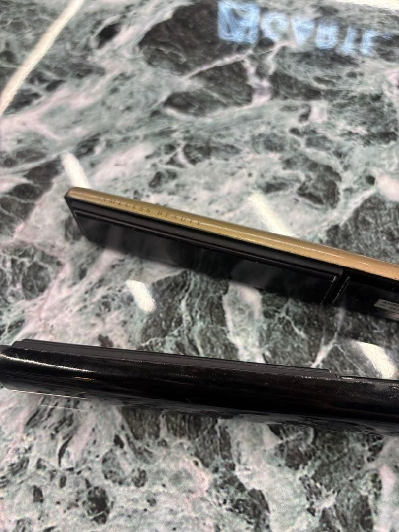 ヘアビューロン　ストレートアイロン4DPlus