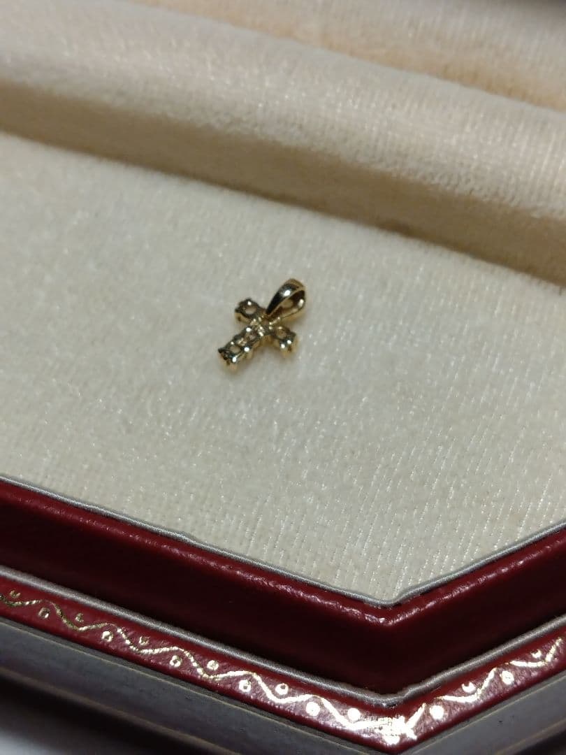 F*o様 K18　クロス　ストーン　ペンダントトップ　チャーム　ゴールド　18金