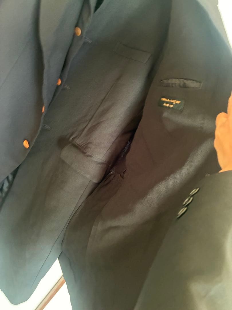 専用！！ノーカラー黒ジャケット オレンジボタン付き