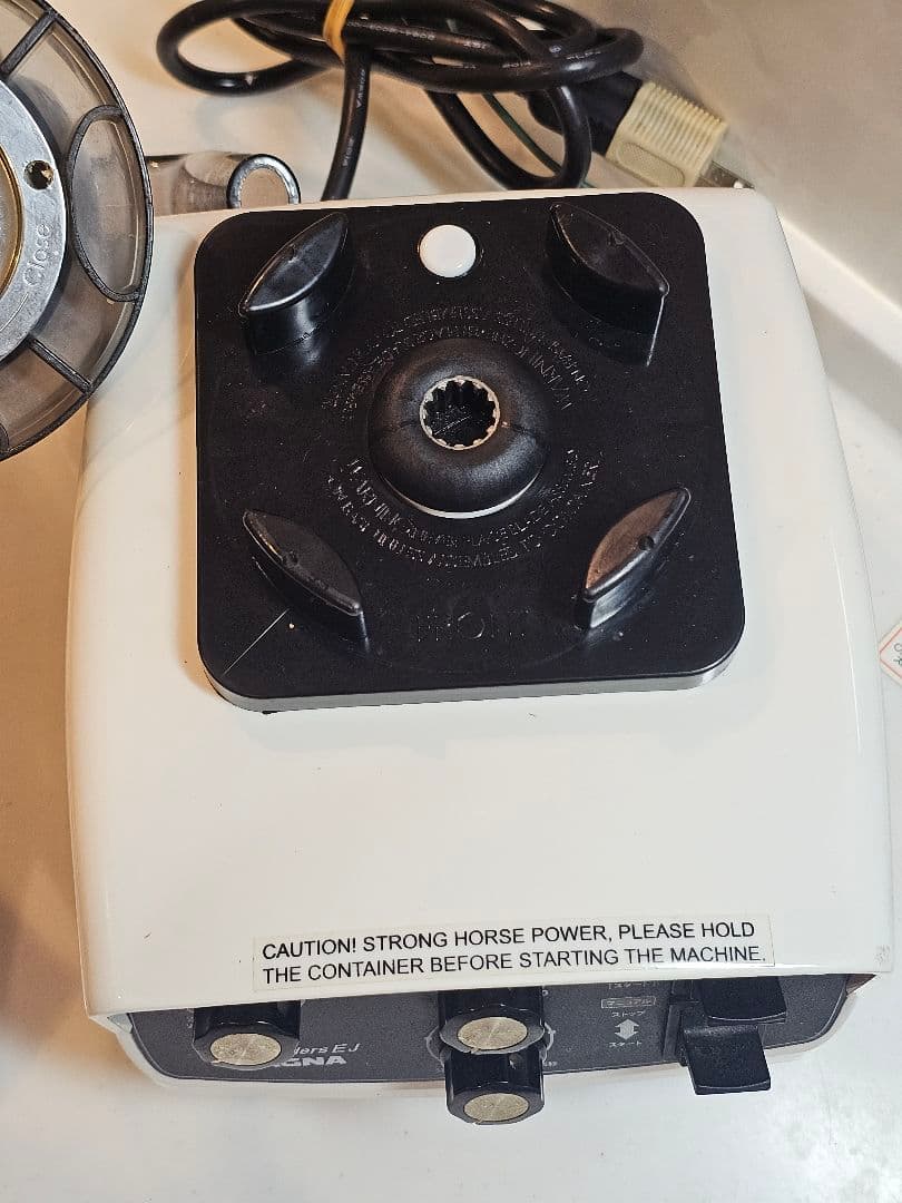 ２月処分！☆【美品】MAGNA ブレンダージューサーミキサー