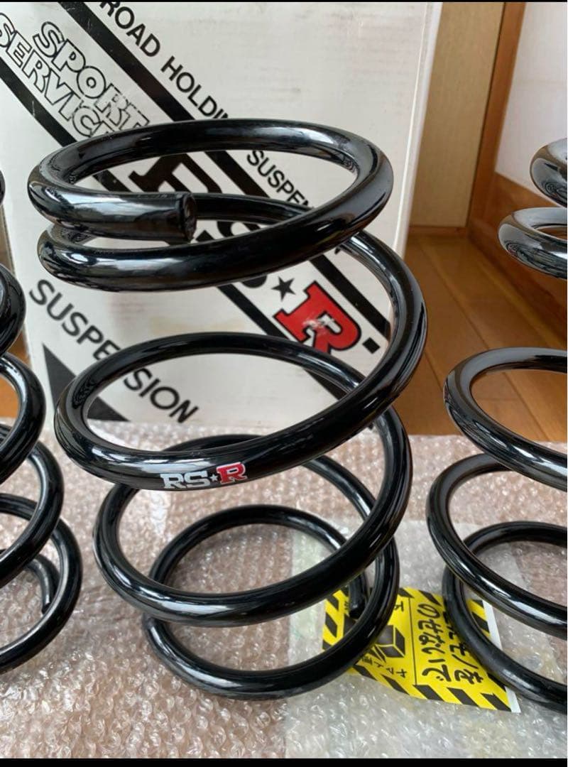 り　　RS-R 50プリウス　ダウンサス