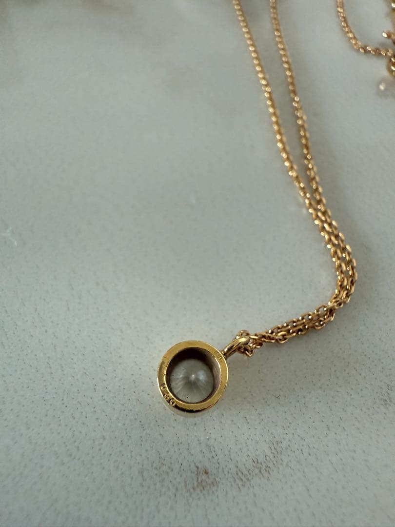 メイプル様ご予約　0.3ct ダイヤ　ベゼルセッティング　ネックレス　18kyg