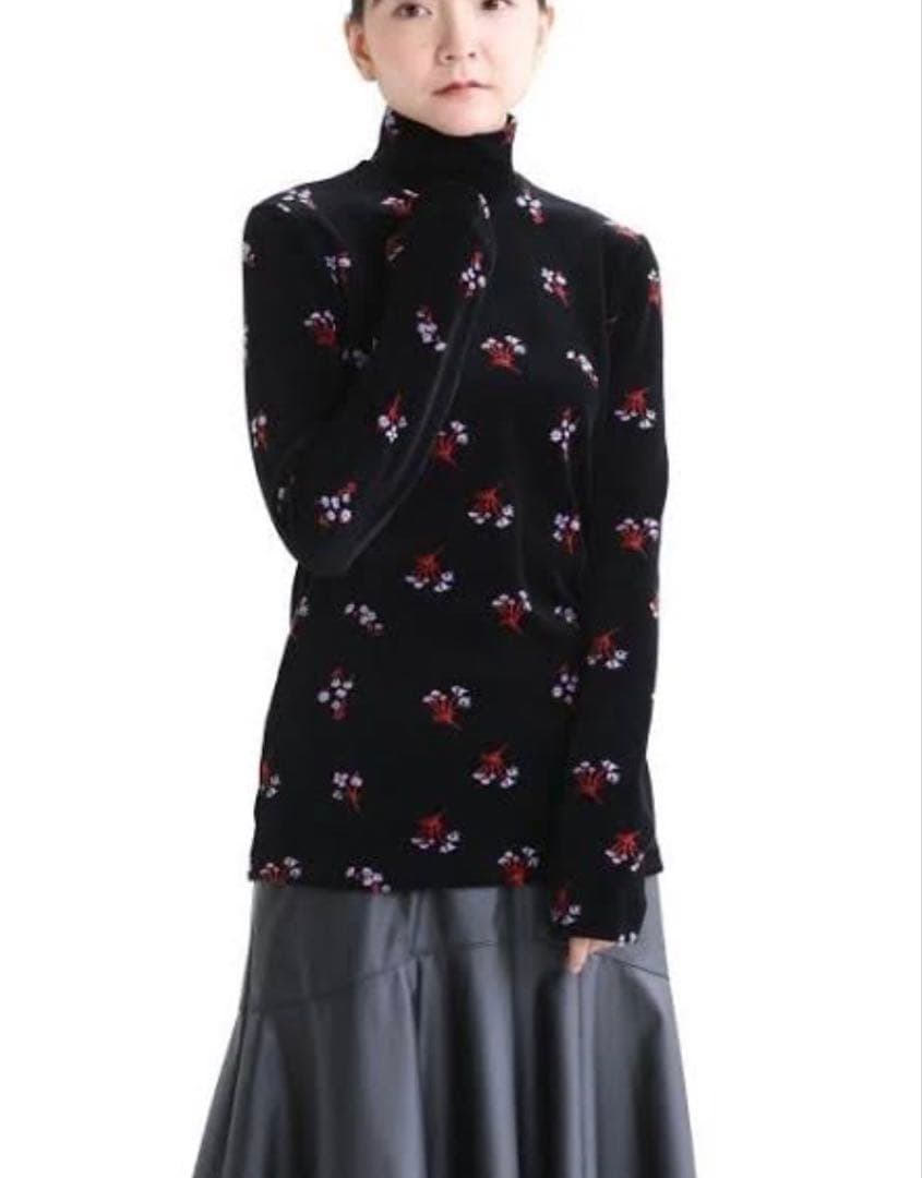 【mame kurogouchi 】Floral Velour Jacquard