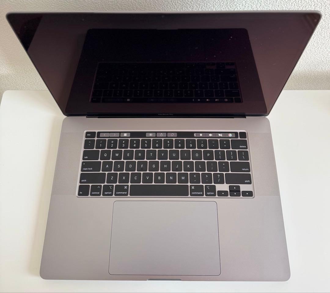 美品 Macbook Pro 2019 16インチ 永年版office