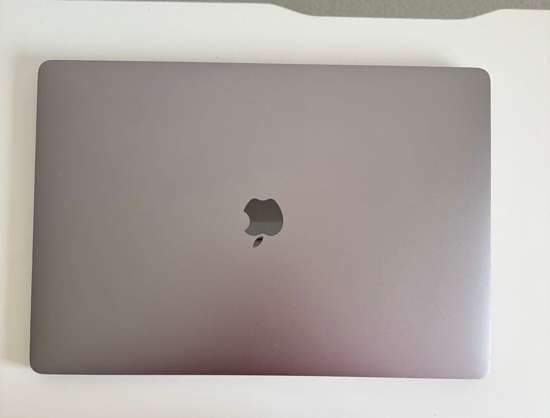 美品 Macbook Pro 2019 16インチ 永年版office