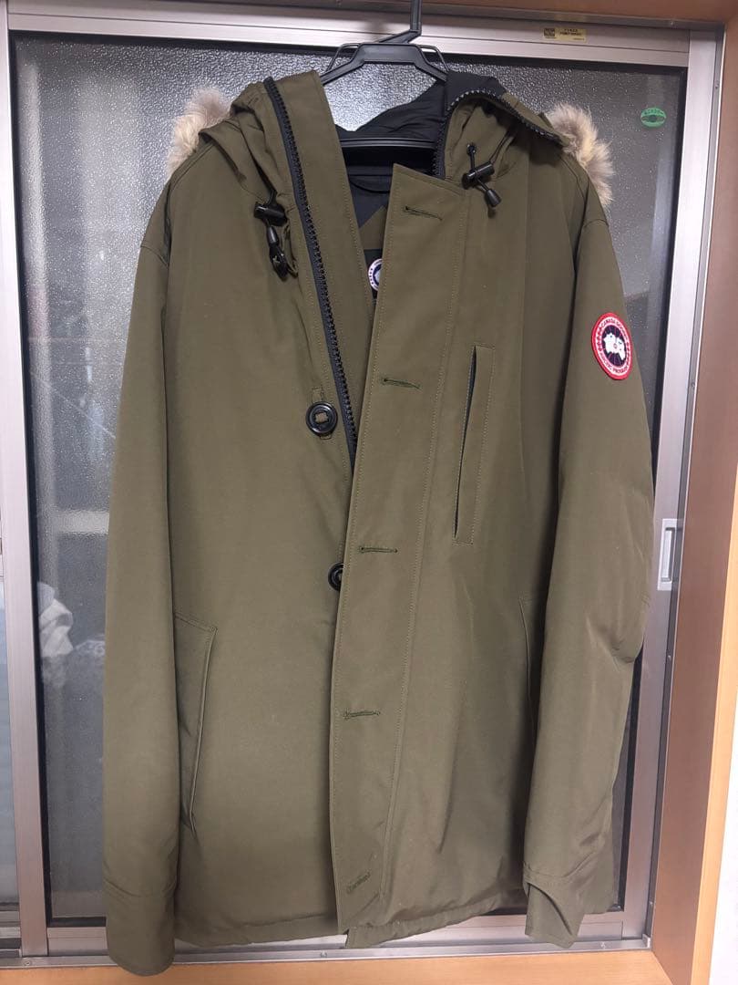 カナダグース オリーブ色ファー付きダウンジャケット