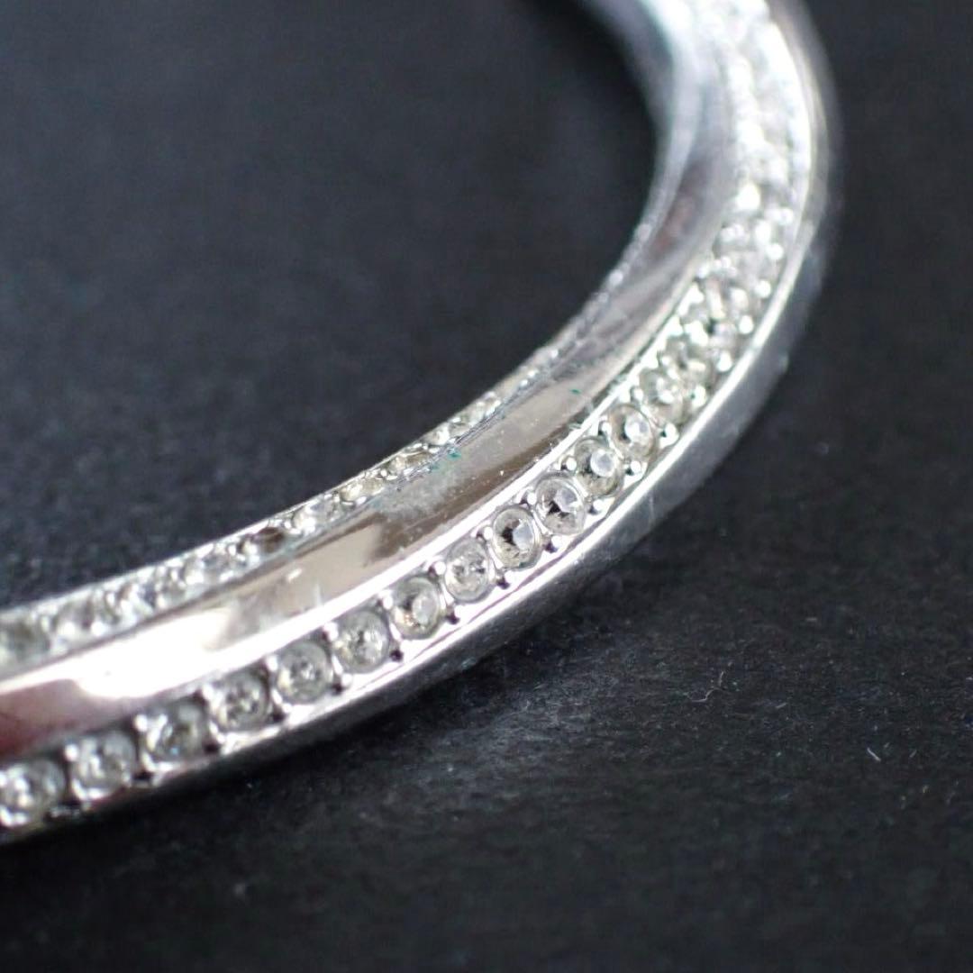 スワロフスキー Swarovski バングル Hilt Mサイズ ツイスト