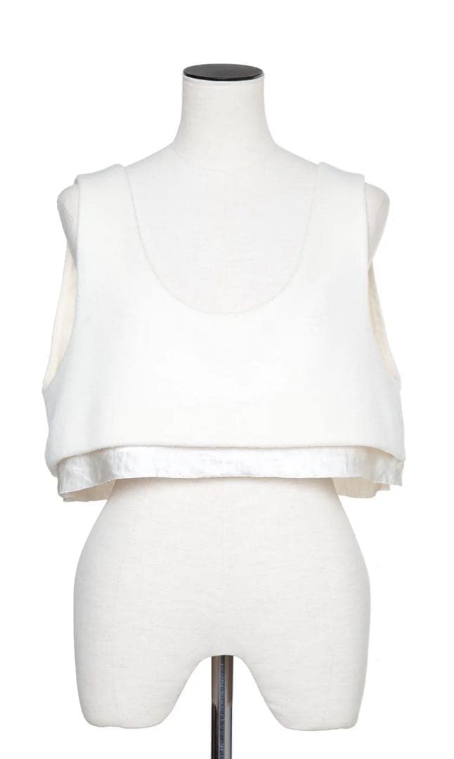 chieko ＋　チエコプラス　ラムウールビスチェ