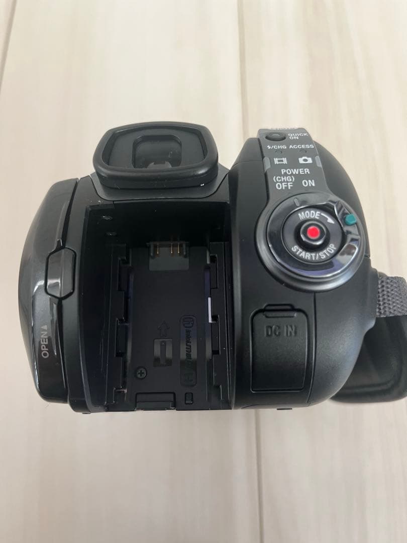 大容量120GBHDビデオカメラ SONY Handycam HDR-SR12