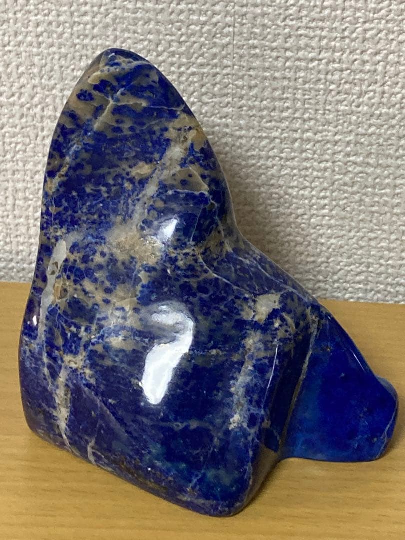 ラピスラズリ 原石光沢あり　深い青　高品質