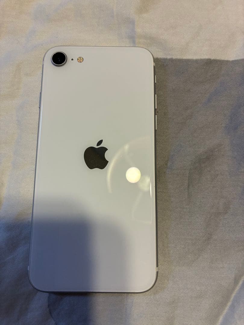 Apple iPhoneSE2（第2世代）本体 ホワイト