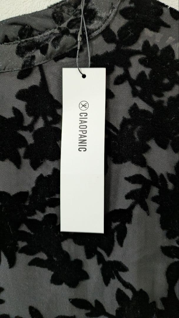 【新品タグ付き】チャオパニック　前後2WAY ベロアフラワーティアードワンピース