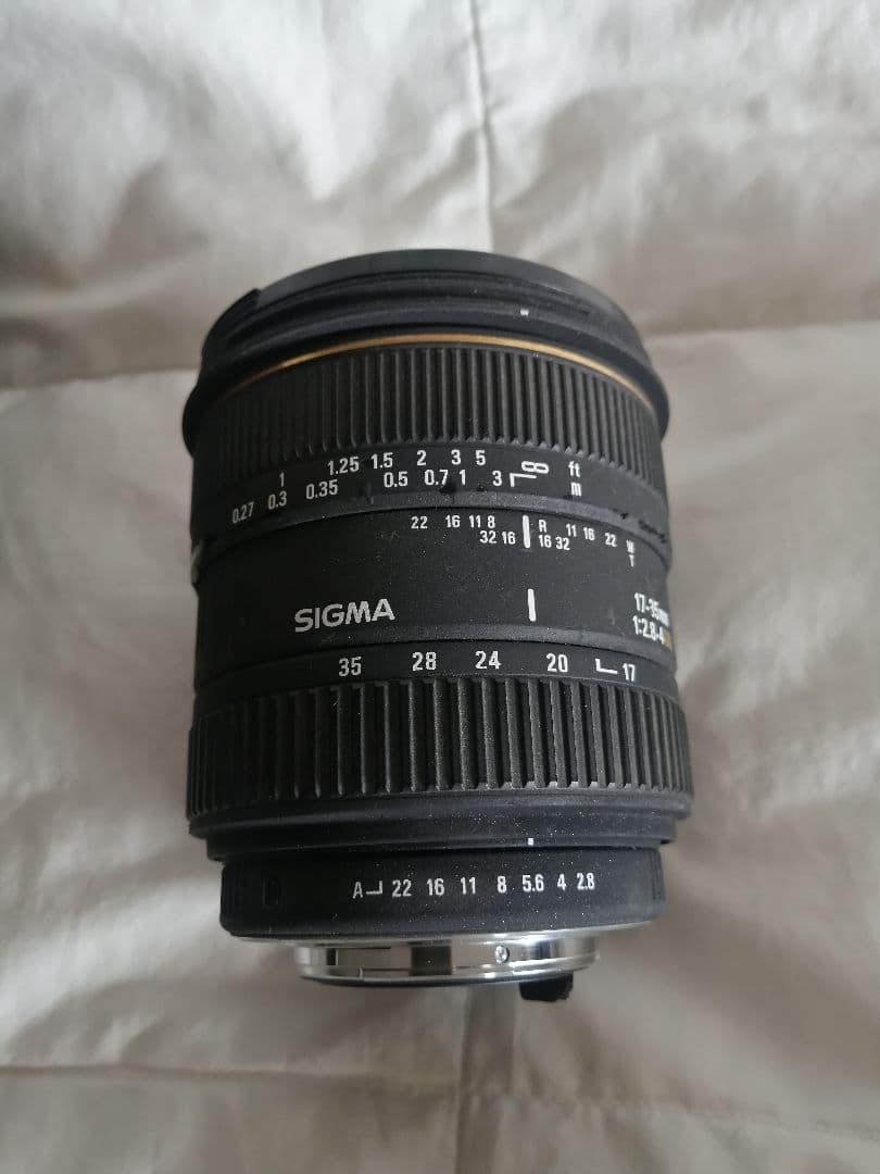 SIGMA EX広角ズームレンズ17〜35mm　美品　F2.8－4