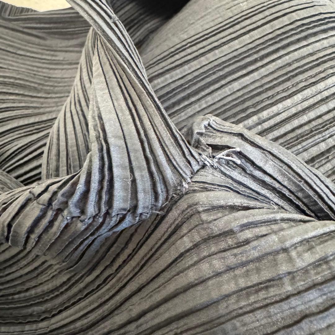 ISSEY MIYAKE 変形　ボレロ　ブラック　プリーツ　長袖　シルク