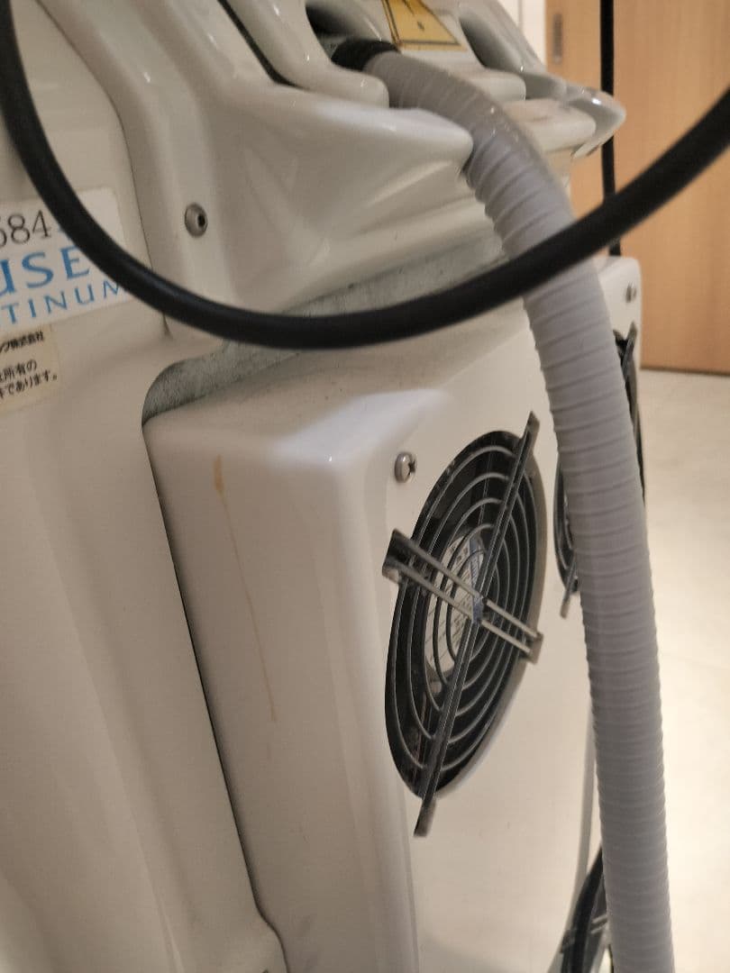 DEKA MUSEE PLATINUM 業務用脱毛器　脱毛エステ店の方へオススメ