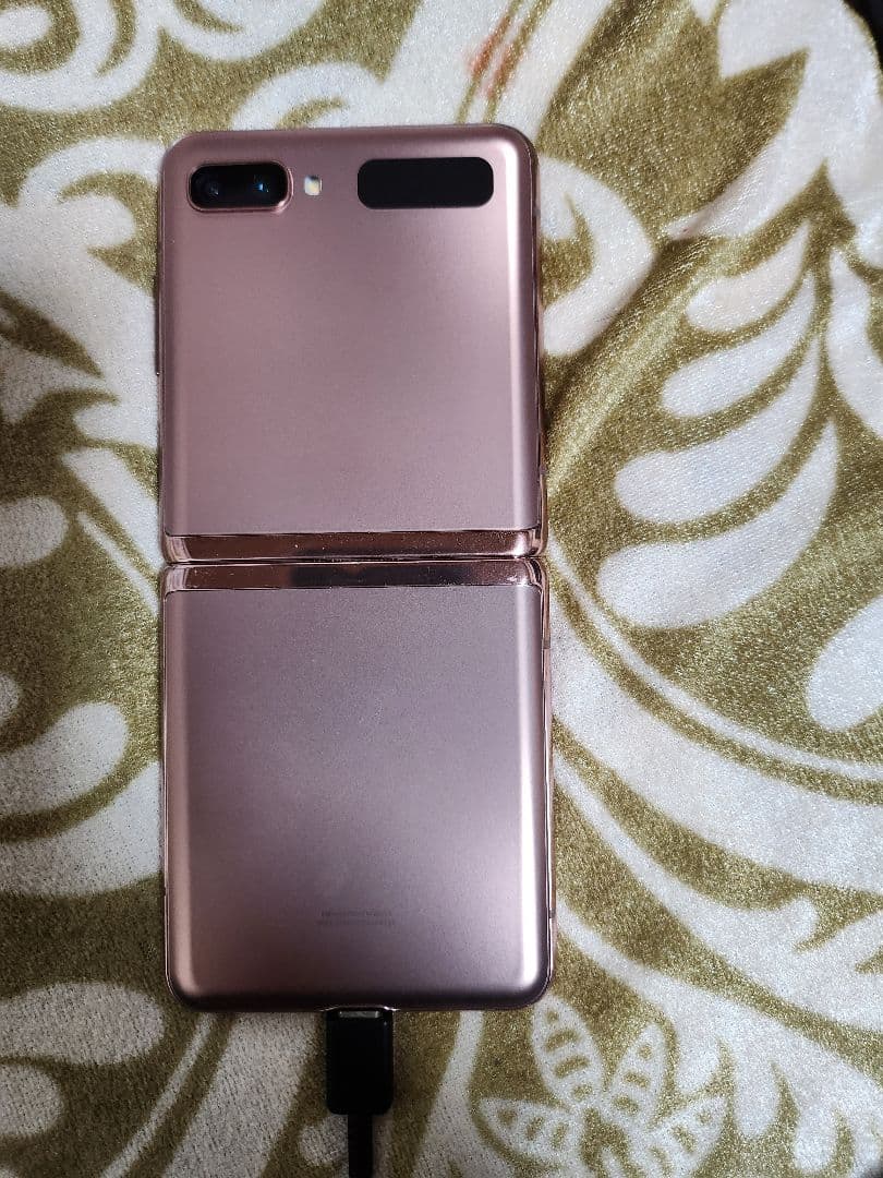 Samsung Galaxy Z Flip 5G SM-707U 新品画面
