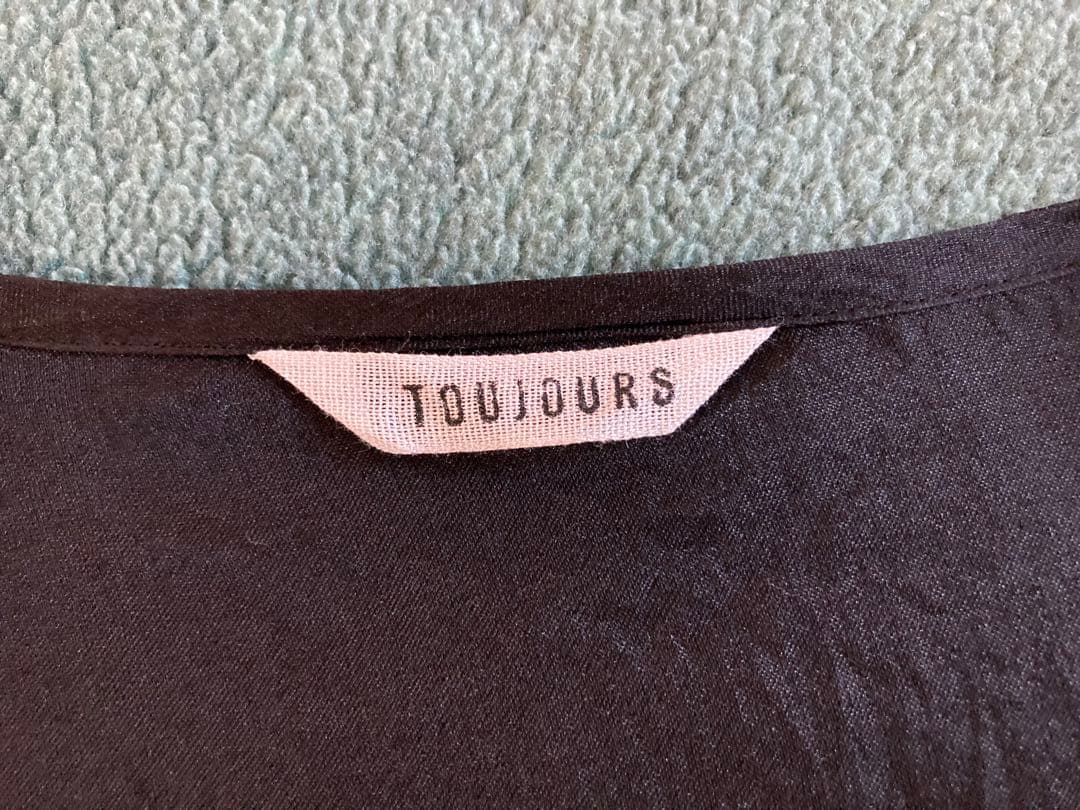 新品未使用　トゥジュー　チュニック　ブラック　シルク