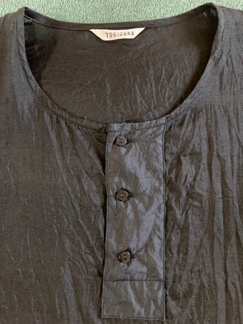 新品未使用　トゥジュー　チュニック　ブラック　シルク