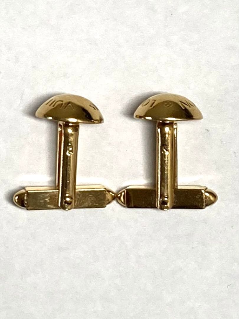 美品　ルイヴィトン　ブトン　ドゥマンシェット　　　カフスボタン　カフス