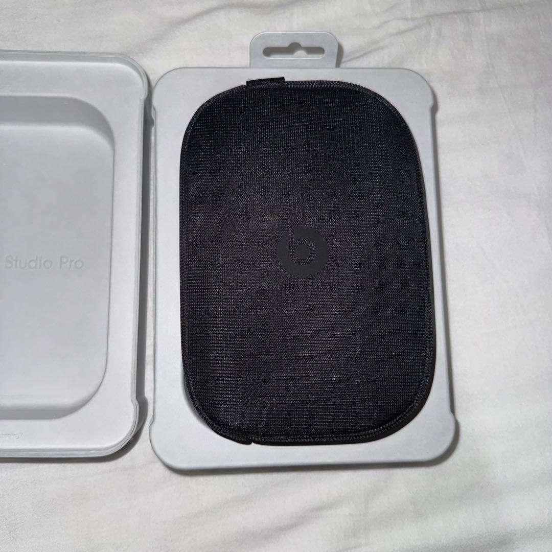 Beats Studio Pro ブラック ケース付き