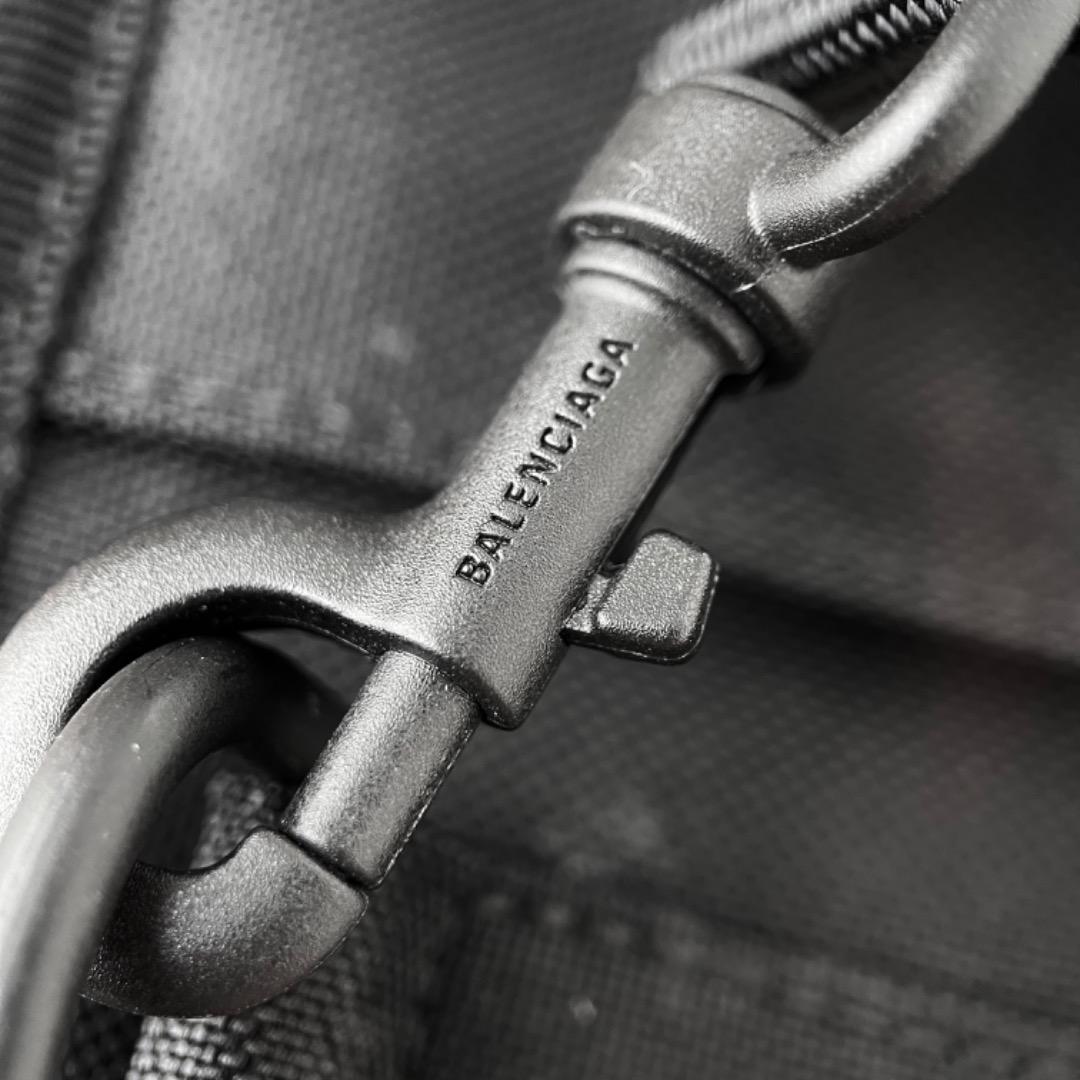 美品 バレンシアガ エクスプローラー ショルダーバッグ ポーチ ブラック