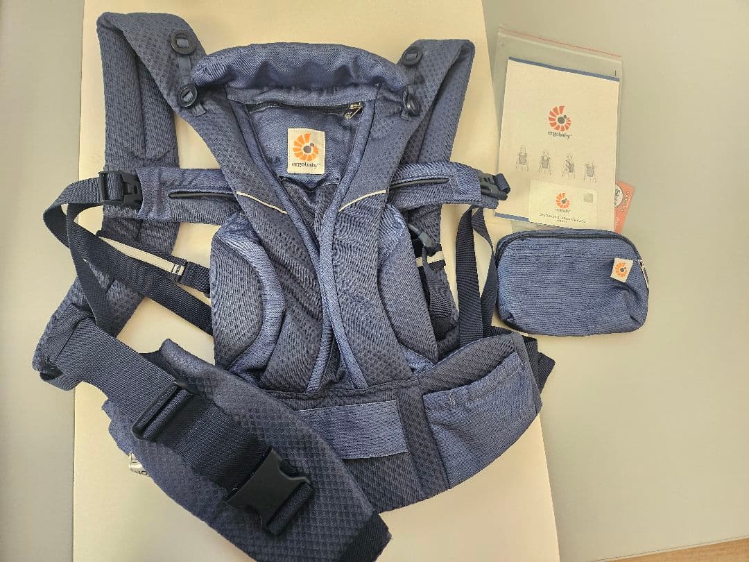 ergobaby OMNI breeze 抱っこ紐 ブルー　ほぼ新品