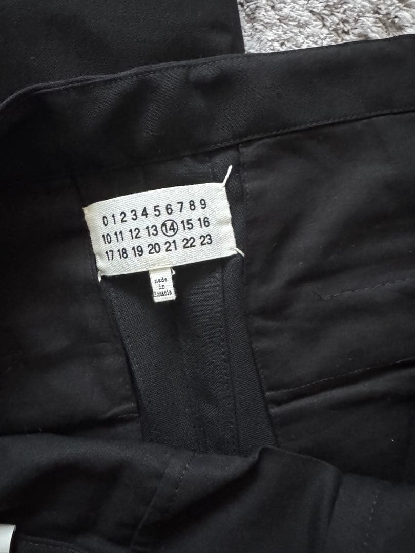 マルジェラ　スラックス