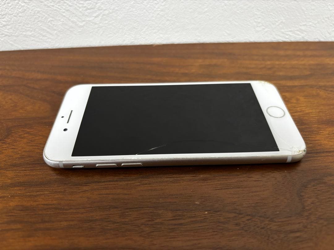 iPhone8 本体 64GB ジャンク SIMフリー