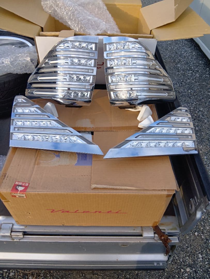 20アルファード ヴェルファイア ヴァレンティ テールランプ