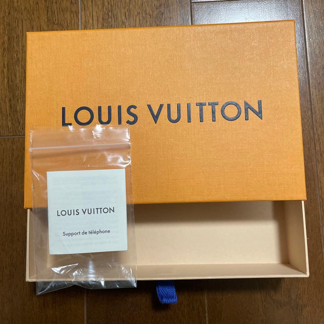 【美品】ルイヴィトン スマホ ネックストラップ ホルダー付き